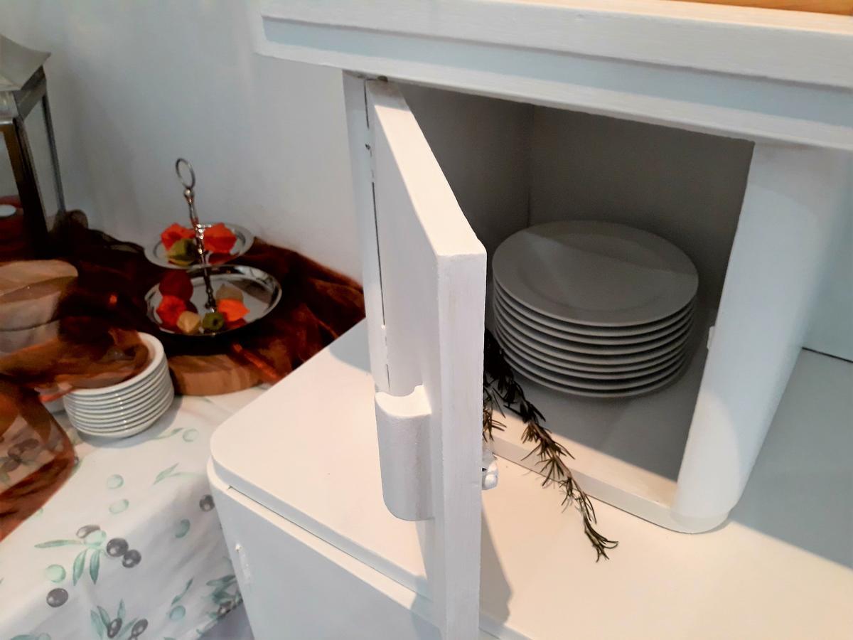 Kleine Hexe B&B Pension Pirovac Extérieur photo